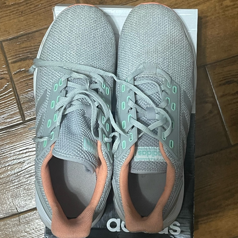 Adidas tennis shoes